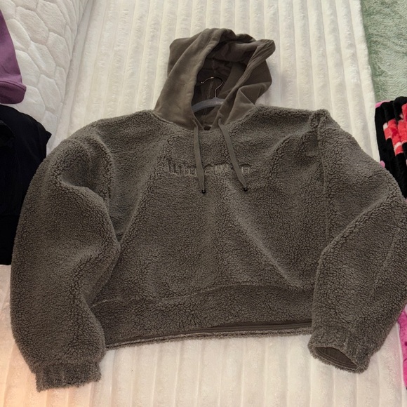 lululemon athletica Sweaters - lululemon athletica Charcoal Women's Hoodie Sweater